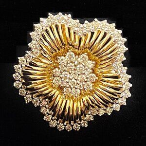 $9500 / NEW / Sonia B Designer Luxury Diamond Flower Ring / 14K gold